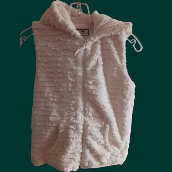 Widgeon faux fur vest with hood & zip closure size medium ivory color - Picture 12 of 12